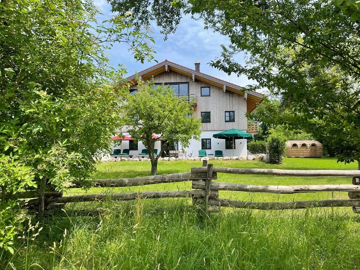 Apartment Farmhouse 1604 Übersee